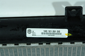 UIOE355FR - Радиатор воды Фото 2