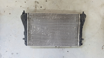 1EECCAB66 - Радиатор интеркуллера Фото 1