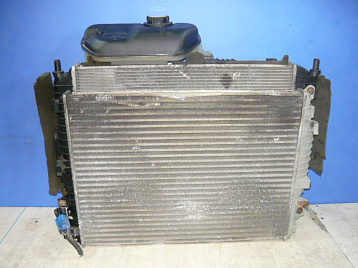 1AE9C632A - Радиатор воды Фото 1