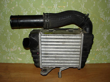 130DC7160 - Радиатор интеркуллера Фото 1