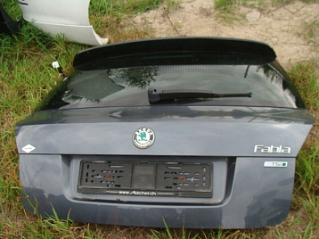 200C9749E - Крышка багажника