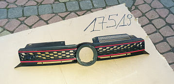 1E5306EF4 - Решітка радіатора