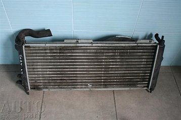 1BCE9A330 - Радиатор воды