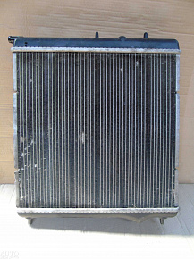 1C018B668 - Радиатор воды