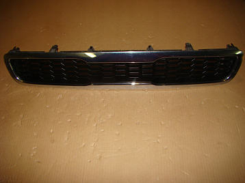 1BD9527F6 - Решетка радиатора