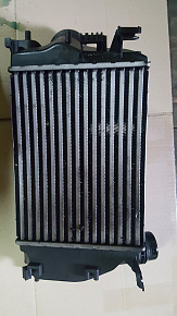 1D70246F4 - Радиатор интеркуллера Фото 1