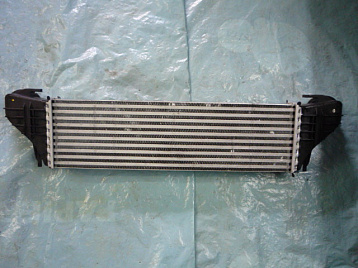 1931BA546 - Радиатор интеркуллера