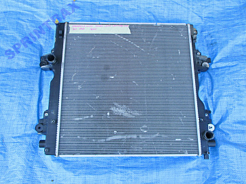 17BE30B5F - Радиатор воды