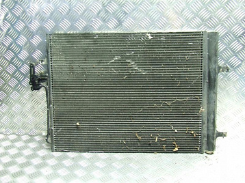1C679897B - Радиатор кондиционера Фото 1