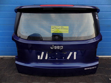 2023600A5 - Крышка багажника
