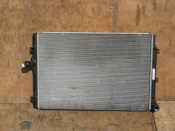 1952A1412 - Радиатор воды