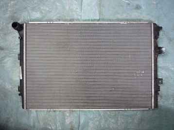 1EAF8BFD8 - Радиатор воды