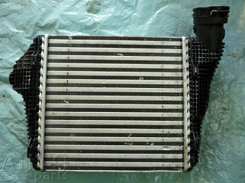 19A46E753 - Радиатор интеркуллера